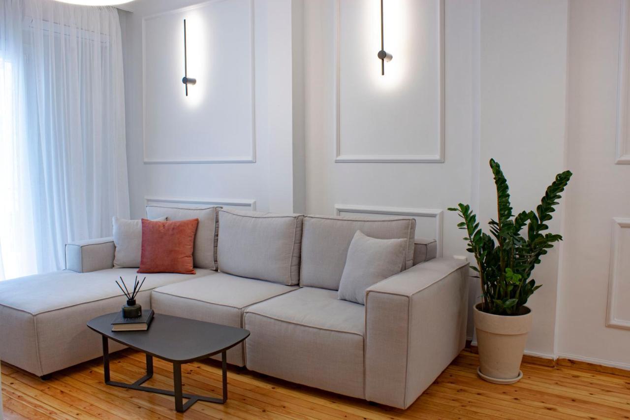 Stylish Modern Classic Apartment سالونيك المظهر الخارجي الصورة